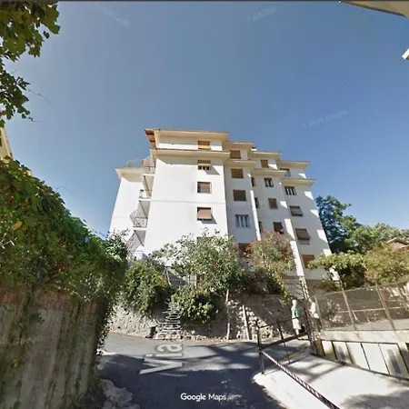 - A 10 Minuti A Piedi Dal Teatro Ariston Appartamento *